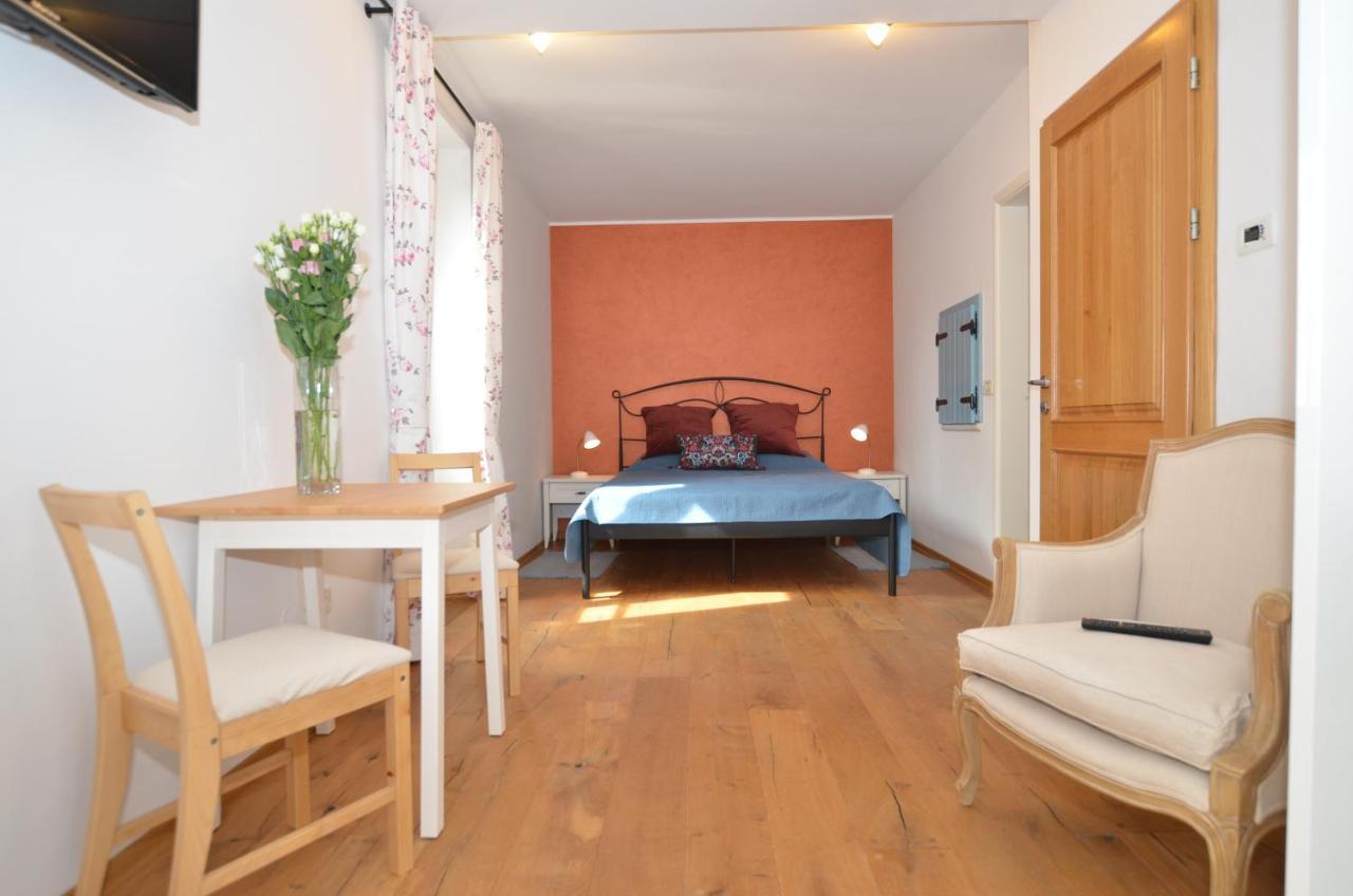Casa Degli Artisti Rovinj Exterior foto